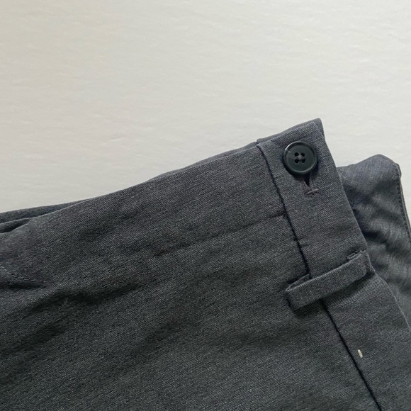 Uniqlo slim fit stretch pants - very close to new, only one time worn. - Picture 4 of 5